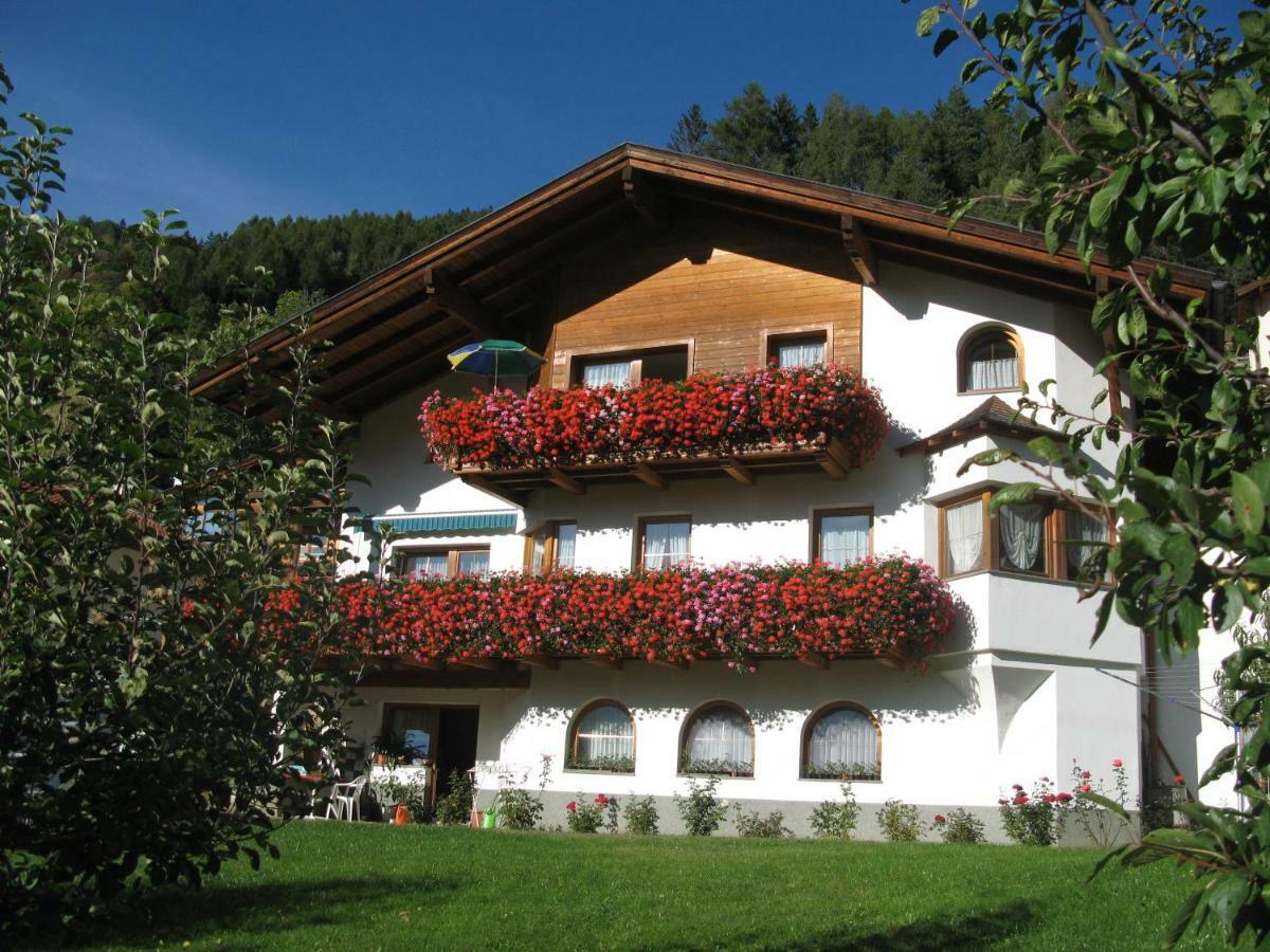Haus Neururer Apartment *