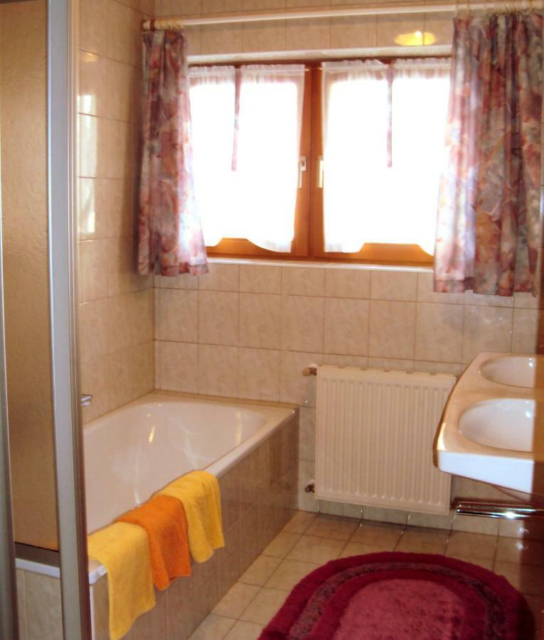 Haus Neururer Apartment *